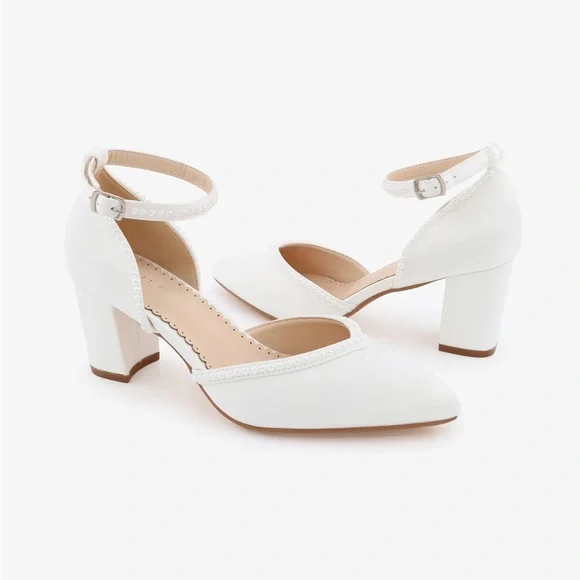 NWT Kailee P. White Satin Women's Block Heel with Mini Pearls Bridal Shoes 6 - Picture 3 of 6